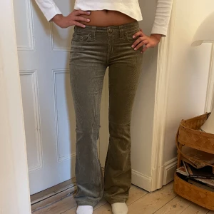 Lowwaist manschesterbyxor❣️ - Superfint skick! ☺️