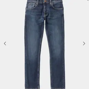 Säljer ett par jeans från nudiejeans som jag inte behöver längre. Hör av er vid frågor!
