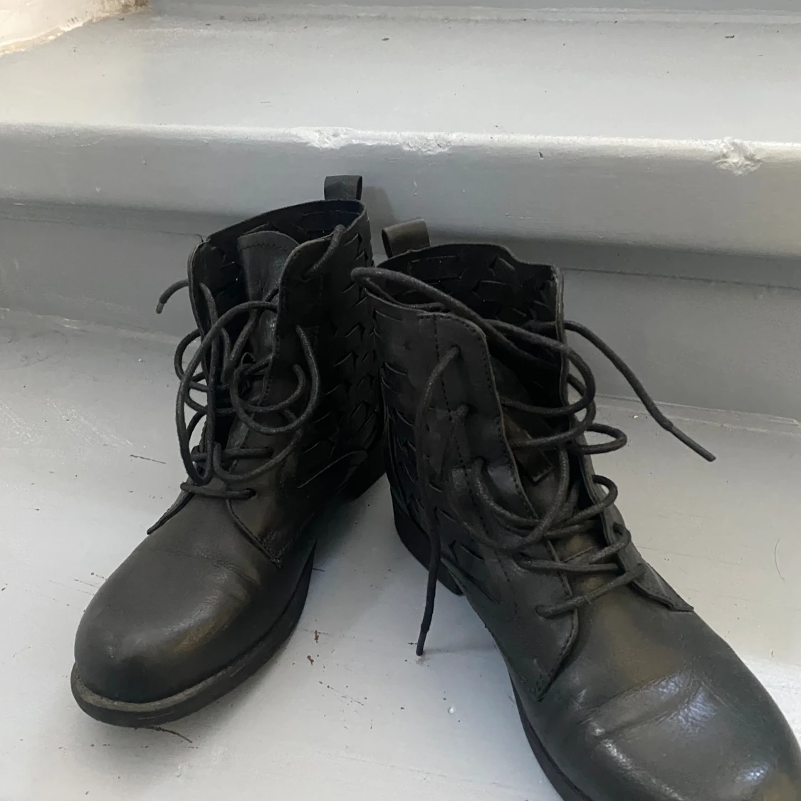 Medium high boots!  - 91