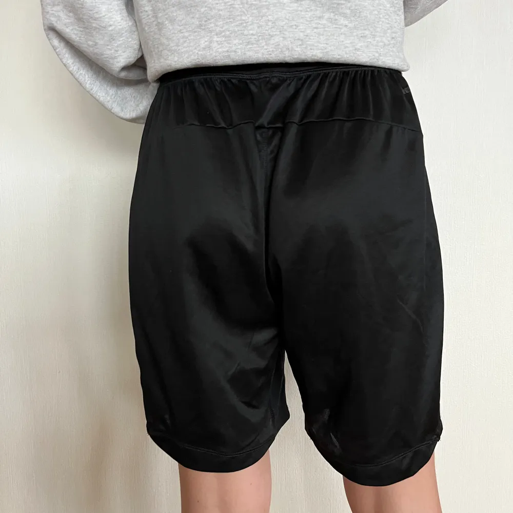 Adidas shorts aero ready.  Size: (EUR M)  Condition : good . Shorts.