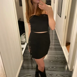 Kjol - Från Hanna schönbergs kollektion med nakd 💓