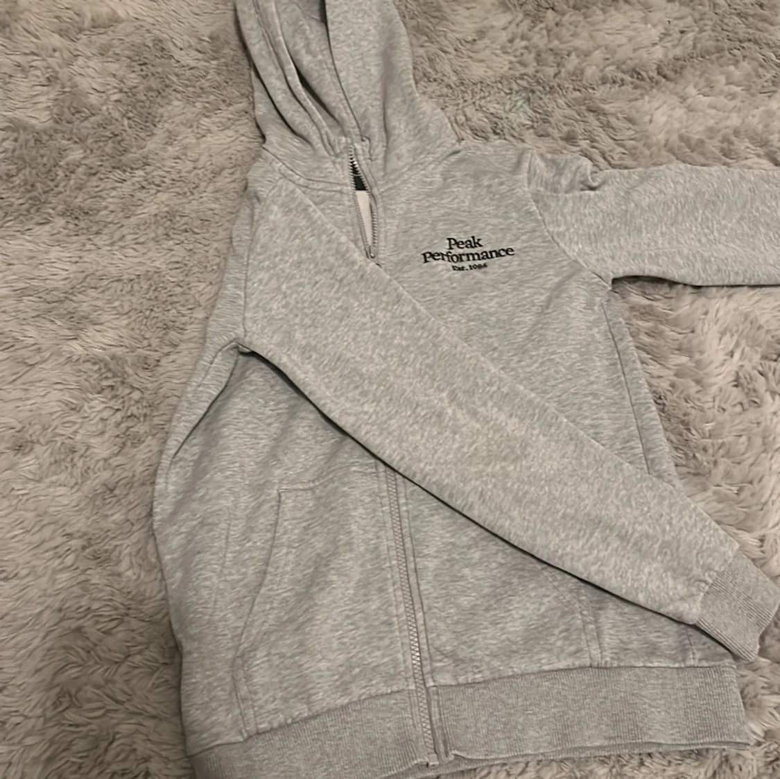 Peak performance kofta i grå  - 90