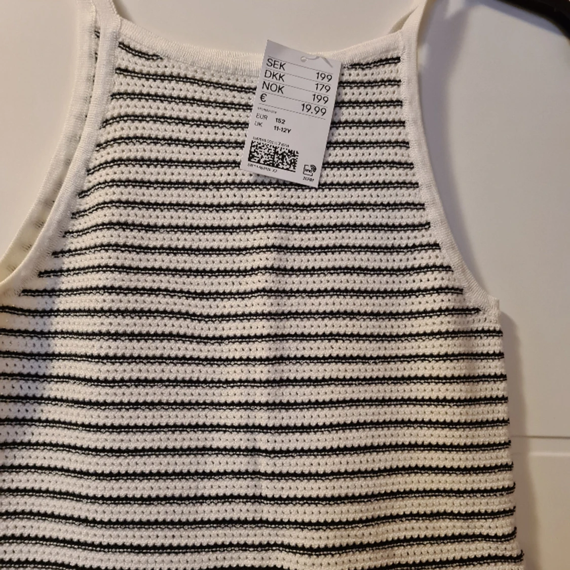 Tjej klänning , storlek 152 - 90