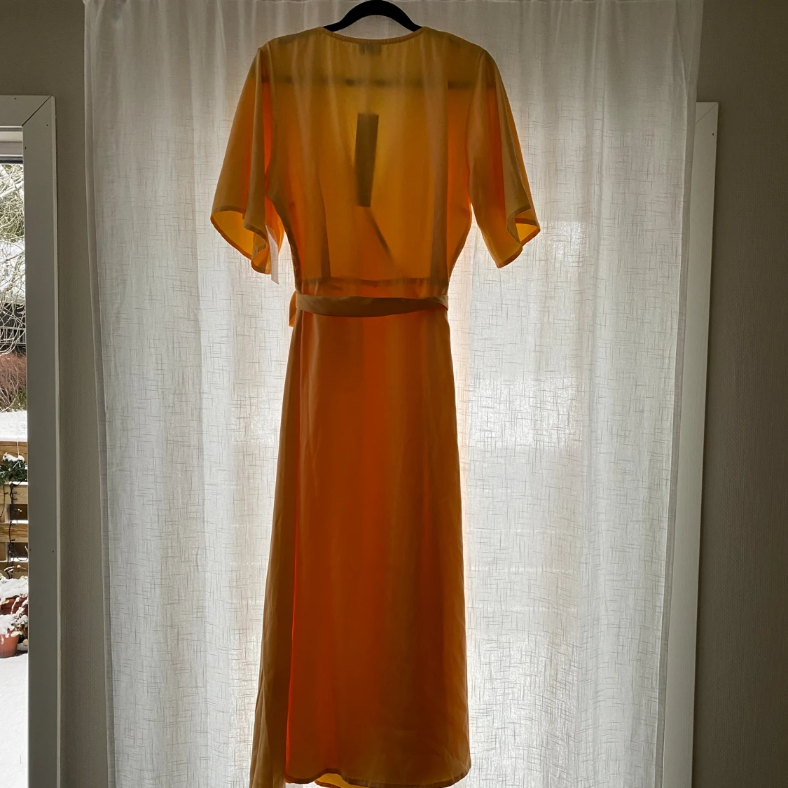 Omlottklänningen Bubbleroom - 90