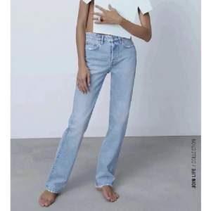 Superfin jeans från Zara i bra kvalitet!
