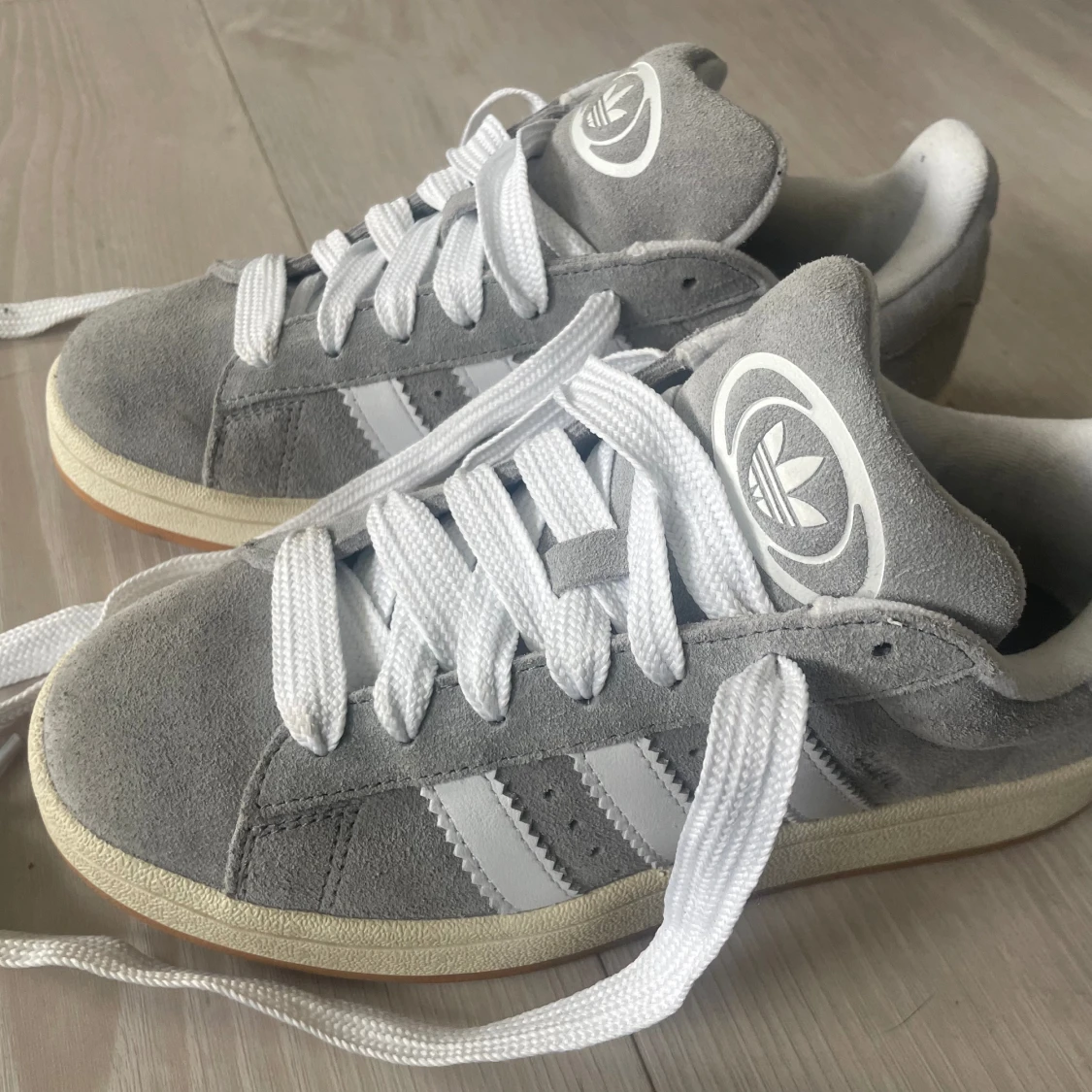 Adidas campus 00 grå