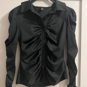 Skjorta - Helt ny 