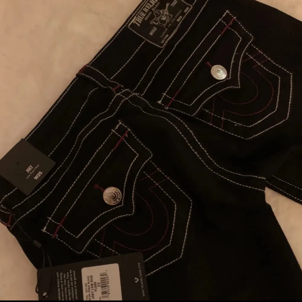 Lågmidjade true religion jeans, öppen för byten❤️. Jeans & Byxor.