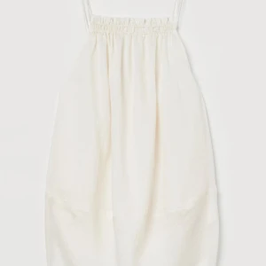 Klänning H&M - Sommardröm från H&M❤️🌸 I mycket fint skick, bara använd fåtal gånger!