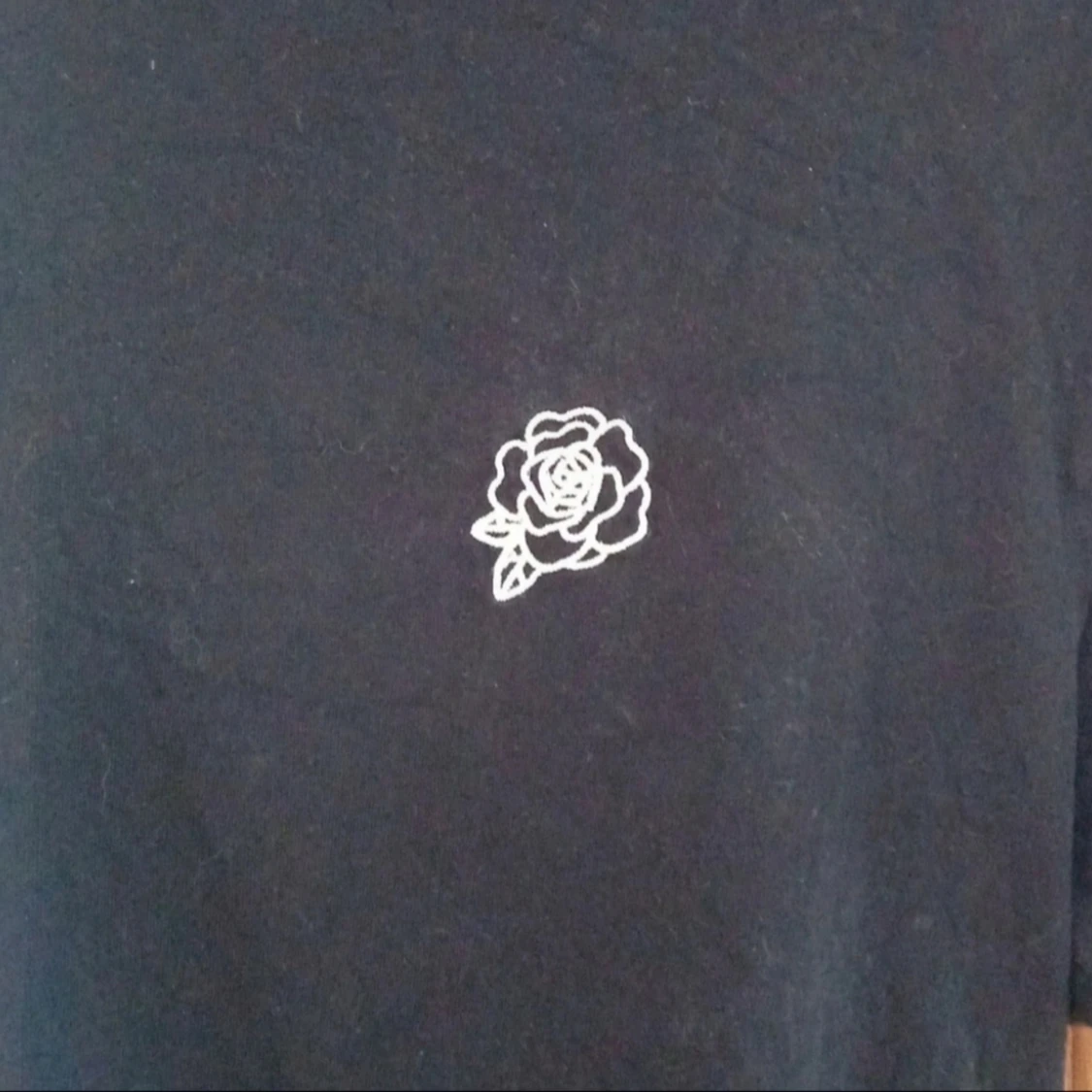 Svart T-shirt  - 90