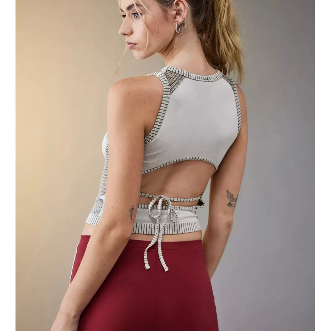 Crop top Urban Outfiters - 90