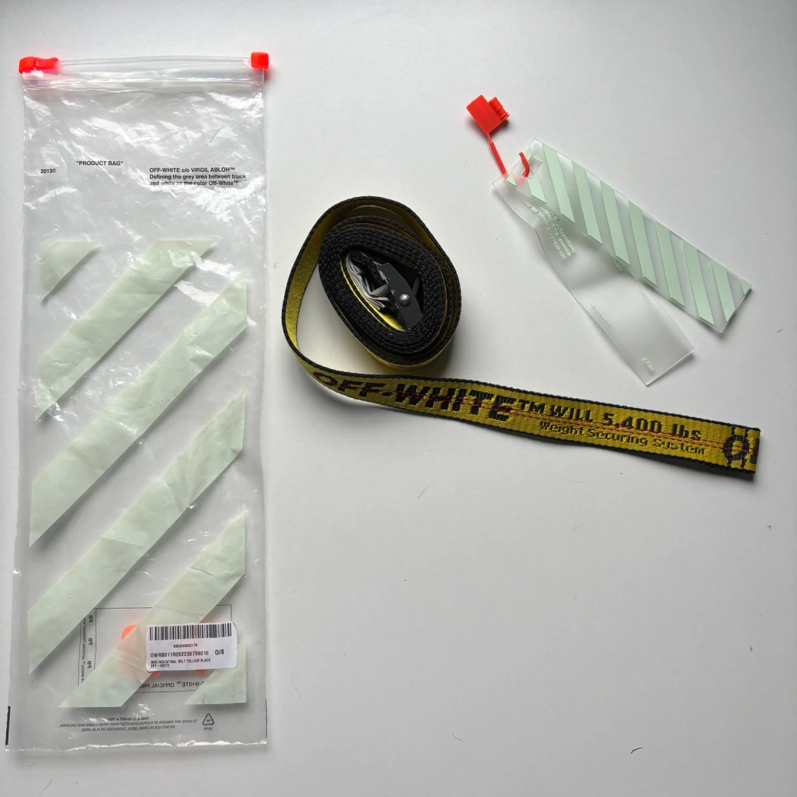 Off-White bälte gult