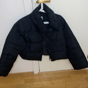 Jacka  - En kort jacka 