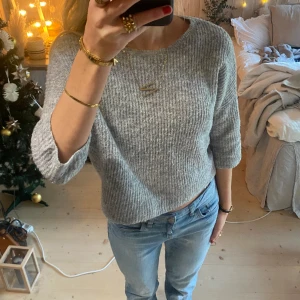 Tröja - SUPER snygg stickad tröja ❣️❣️tryck gärna köp nu!