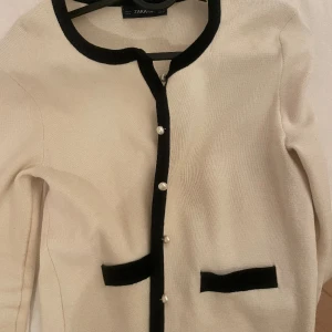 Zara kofta - Knappt använd❤️