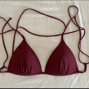 Bikini överdel - En snygg bikini överdel som används 3 gånger, super bra skick