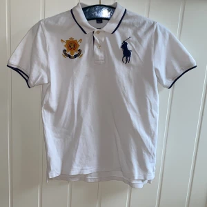 Ralph Lauren piké  - I bra skick pris kan sänkas vid snabb affär 