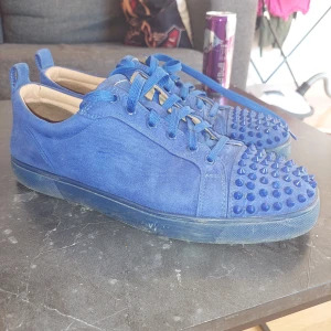 Christian Louboutin  - Säljer mina äkta louboutin skor då som ej används 