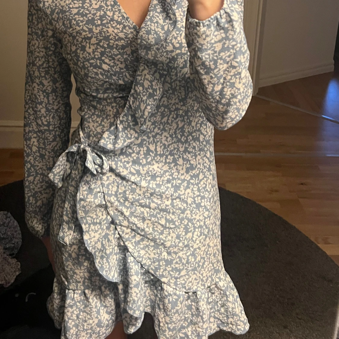 Blommig klänning - 90