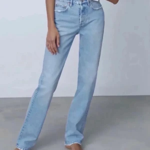 Midrise zara jeans - Jättefina jeans från zara, midrise! 