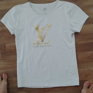 Louis Vuitton Top - Vit Louis Vuitton Top, storlek m