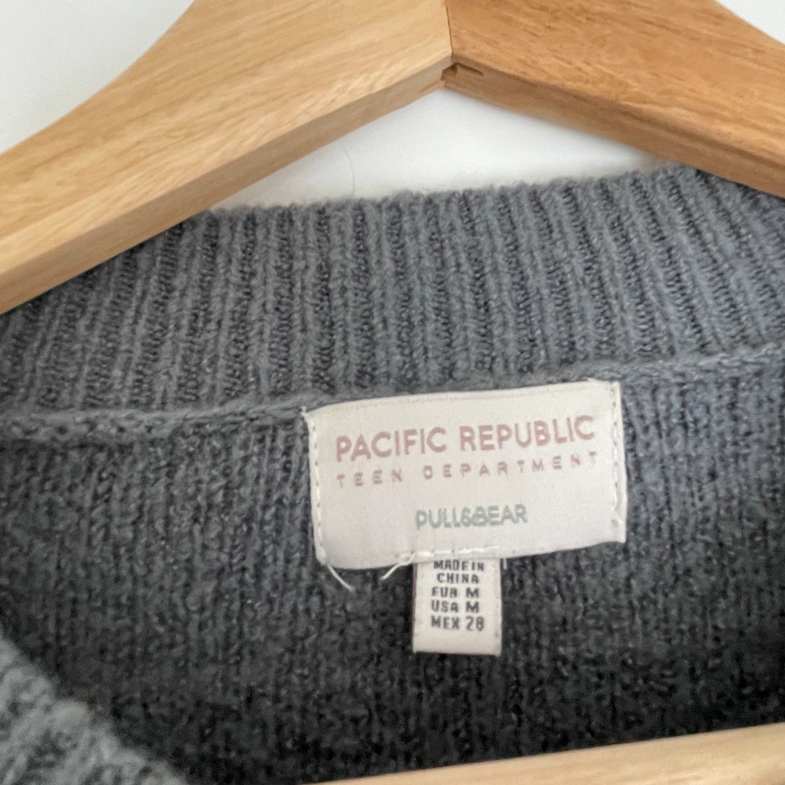 Stickad tröja  - 91