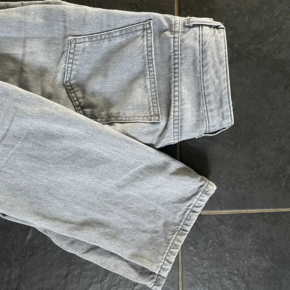 Väldigt snygga jeans från lager som inte används längre💗🙌. Jeans & Byxor.