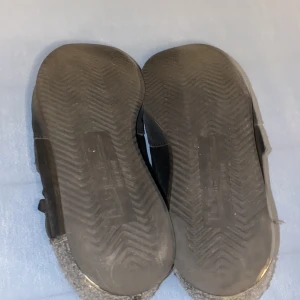 philippe model skor - philippe model skor, storlek 37/38 kan kanske passa lite större. Priset är inte hugget i sten, Dma mig för fler bilder.