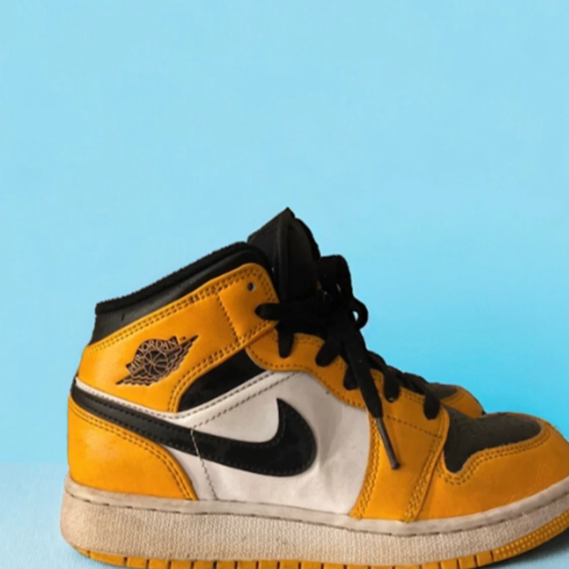 Jordan 1 yellow - 90