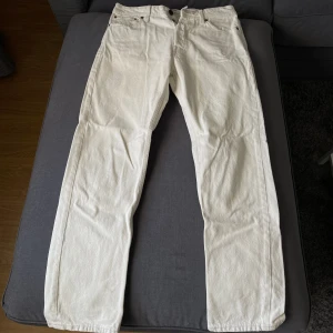 Jack & Jones  - Straightlegs från Jack & Jones  Skick: 8.5/10 Storlek: W29 L30  Hör av dig vid funderingar 🙌🏽