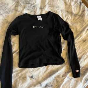Tröja - Hyfsat ny cahmpion långärmad tröja i xs, tajt fin 
