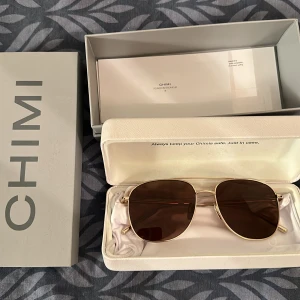 CHIMI Pilot brown - Knappt andvända solbrillor med väldigt skönt glas, Priset är förhandlingsbart vid snabb affär 