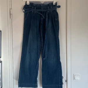 Lågmidjad jeans  - Jättefina lågmidjade jeans i bra skick, knappt använda. 