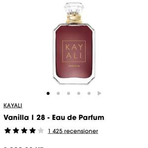 Säljer en ny kayali parfym. Endast testat ett sprut så den är som ny. Köpt för 1400kr. Säljer för 1260kr☺️
