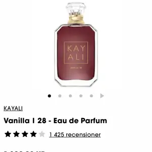 Säljer en ny kayali parfym. Endast testat ett sprut så den är som ny. Köpt för 1400kr. Säljer för 1260kr☺️