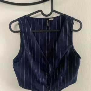 Kostymväst - Oanvänd kostymväst från H&M. 