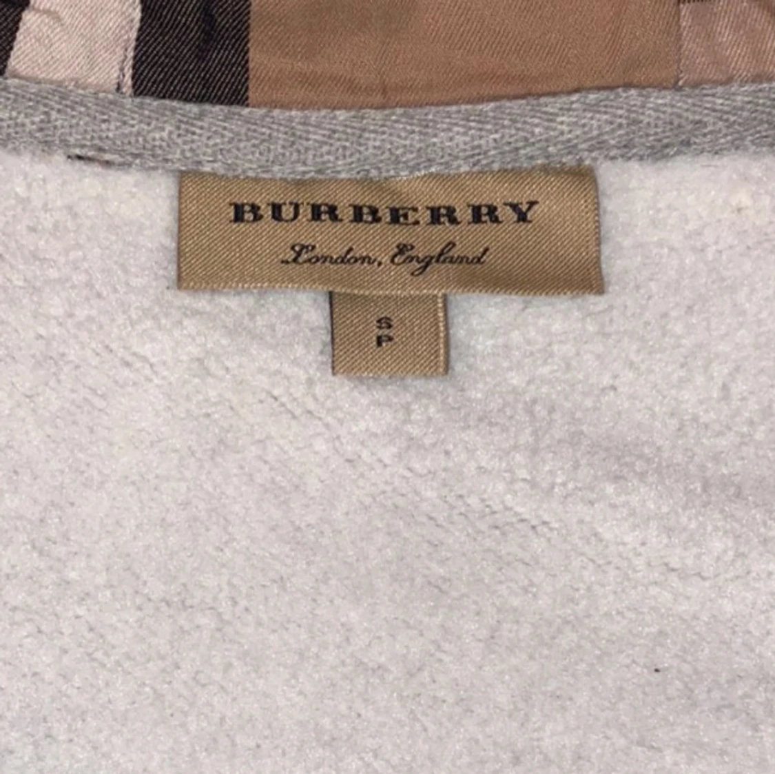 Grå Burberry zip hoodie storlek S - 91