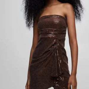 Klänning - Klänning