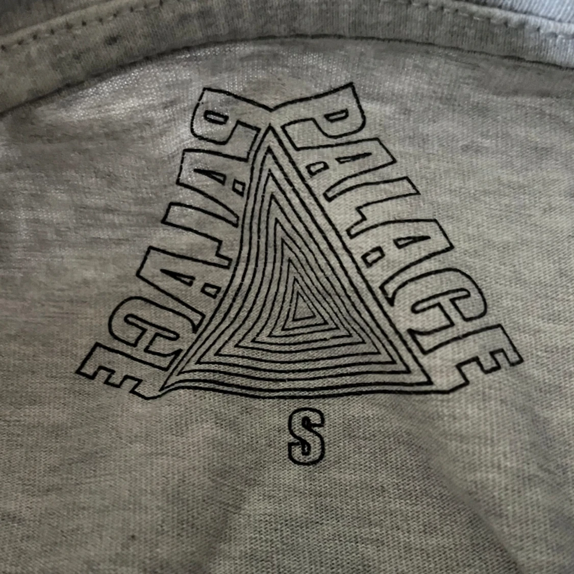 Grå Palace T-shirt - 91