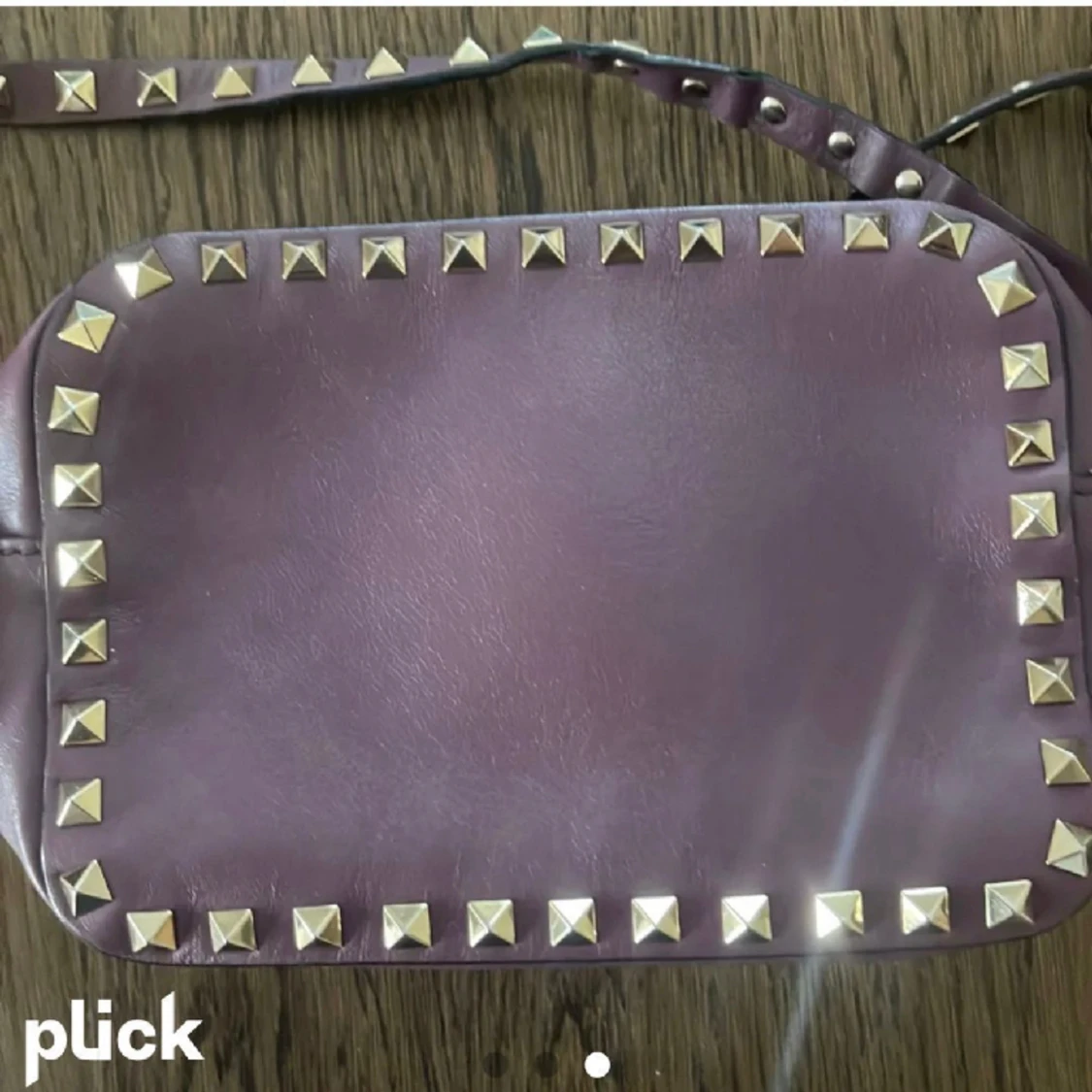 Lila valentino väska