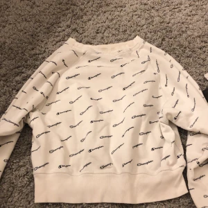 En jättesnygg tjocktröja😍 - En tjocktröja från Champion😍🙏🏼