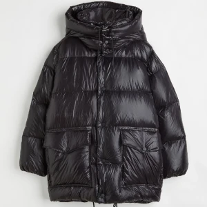 SÖKER!!!🧚🏼‍♀️ - Söker denna jacka från H&M i storlek S eller M. Artikelnummer: 1106516 💕 