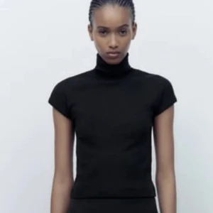 Zara topp - Superfina tröja i sterolen M men sitter som en S