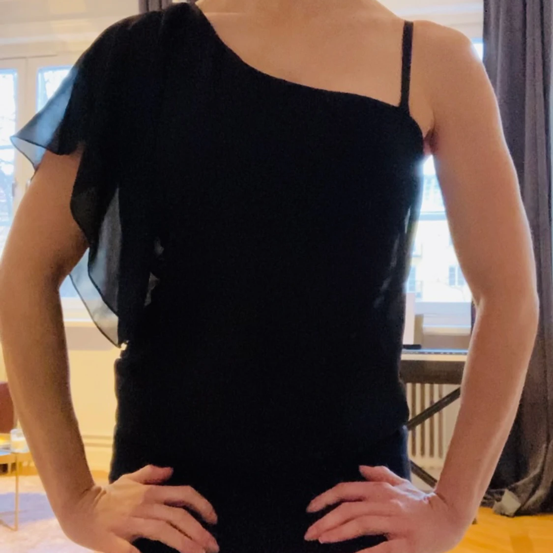 One sleeve dress  - 90