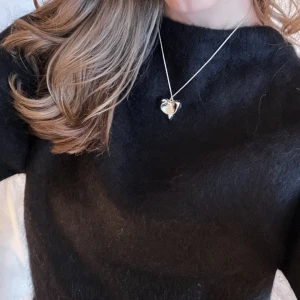 Mohairtröja från Arket - Superfin tröja men jag har aldrig använt den då jag har mycket stickat. Nypris 990 kr