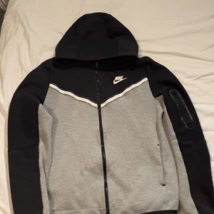 Nike techh - Blåe Nike tech 