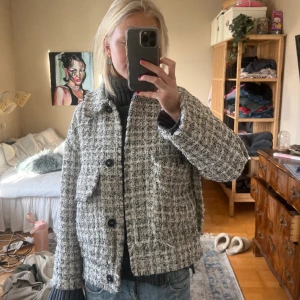 Kappa / Jacka - Vårjacka/ kappa! Så fin i storlek 38/M