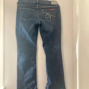 Mustang jeans - Släljer de här bootcut jeansen från Mustang💕 de är i fint skick!