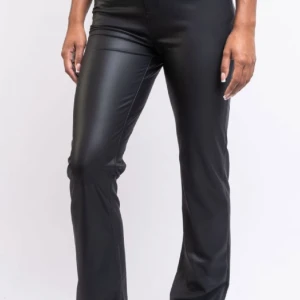 Skinnbyxor - Skinnbyxor från madlady, använda ganska många gånger men är i bra skick. Storlek S och är passar mig som är 173 cm. 