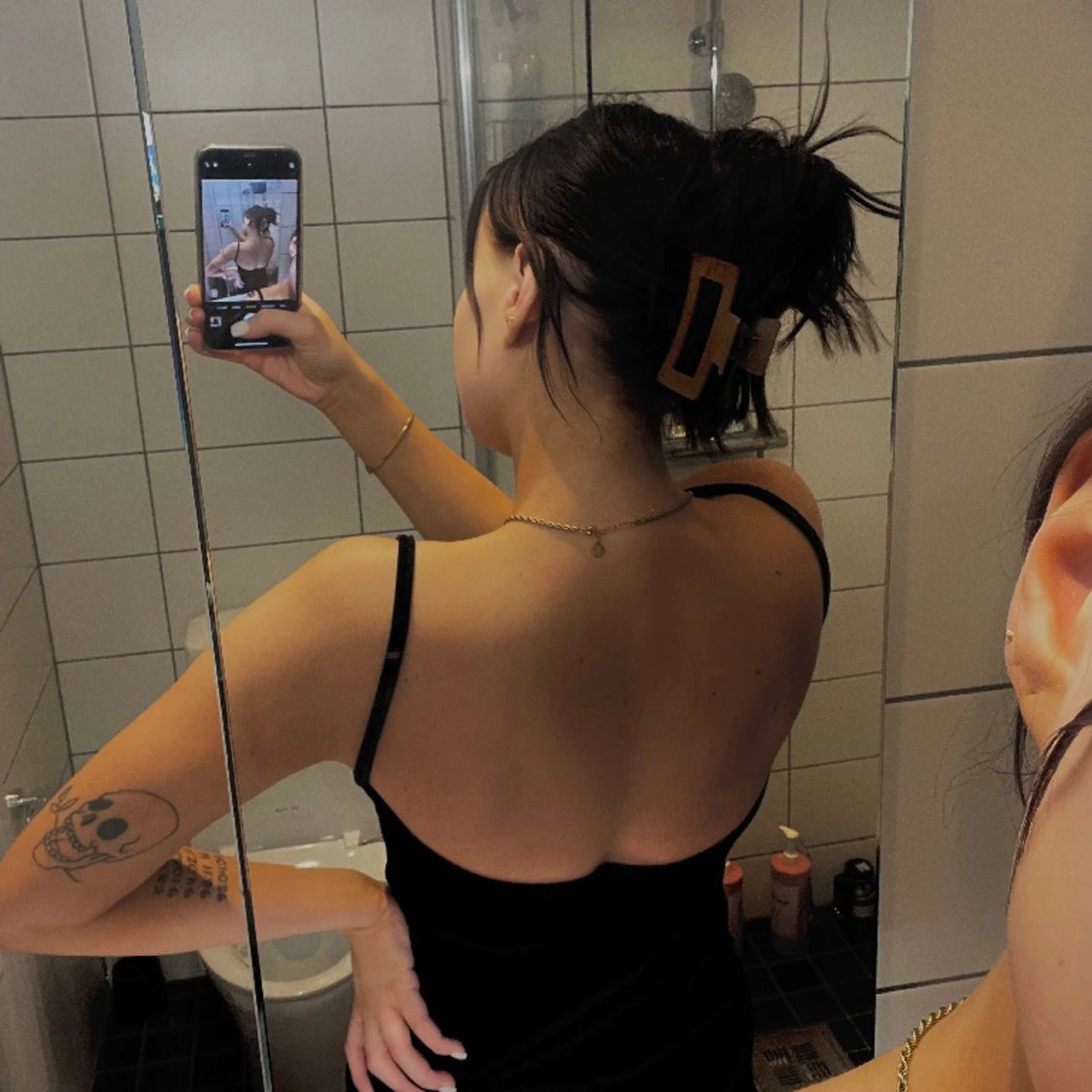 Öppen rygg klänning 